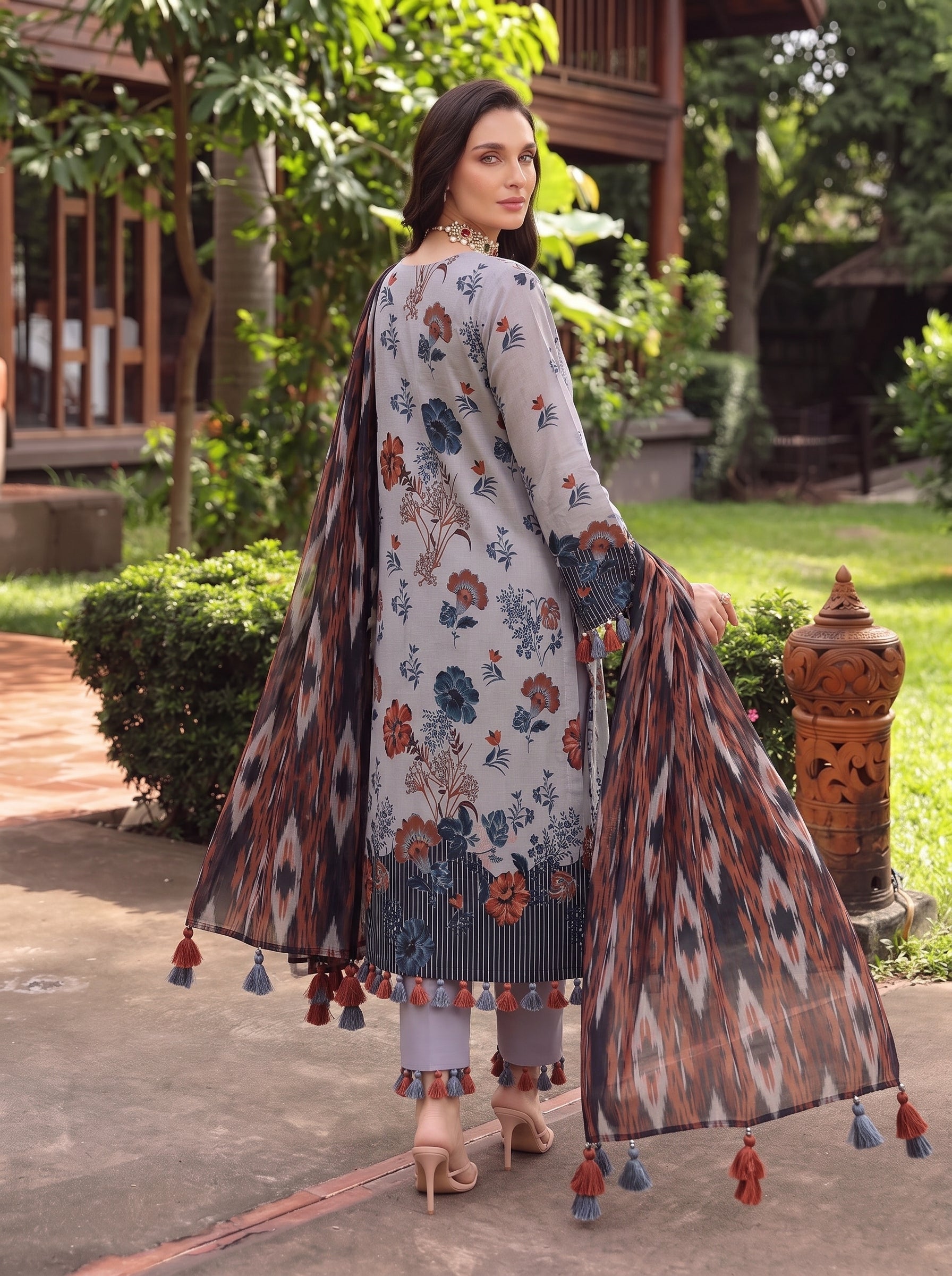 BISMIL 3 PIECE - PRINTED LAWN SUIT Unstitched