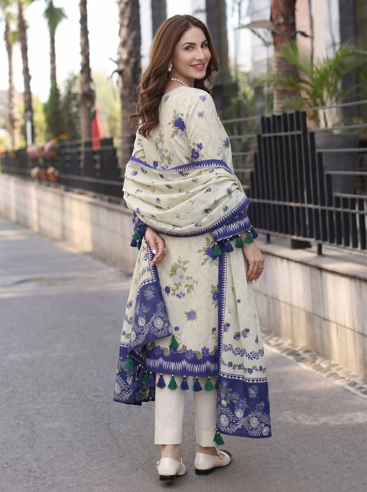 BLOSSOM 3 PIECE - DIGITAL PRINTED Karandi SUIT Unstitched