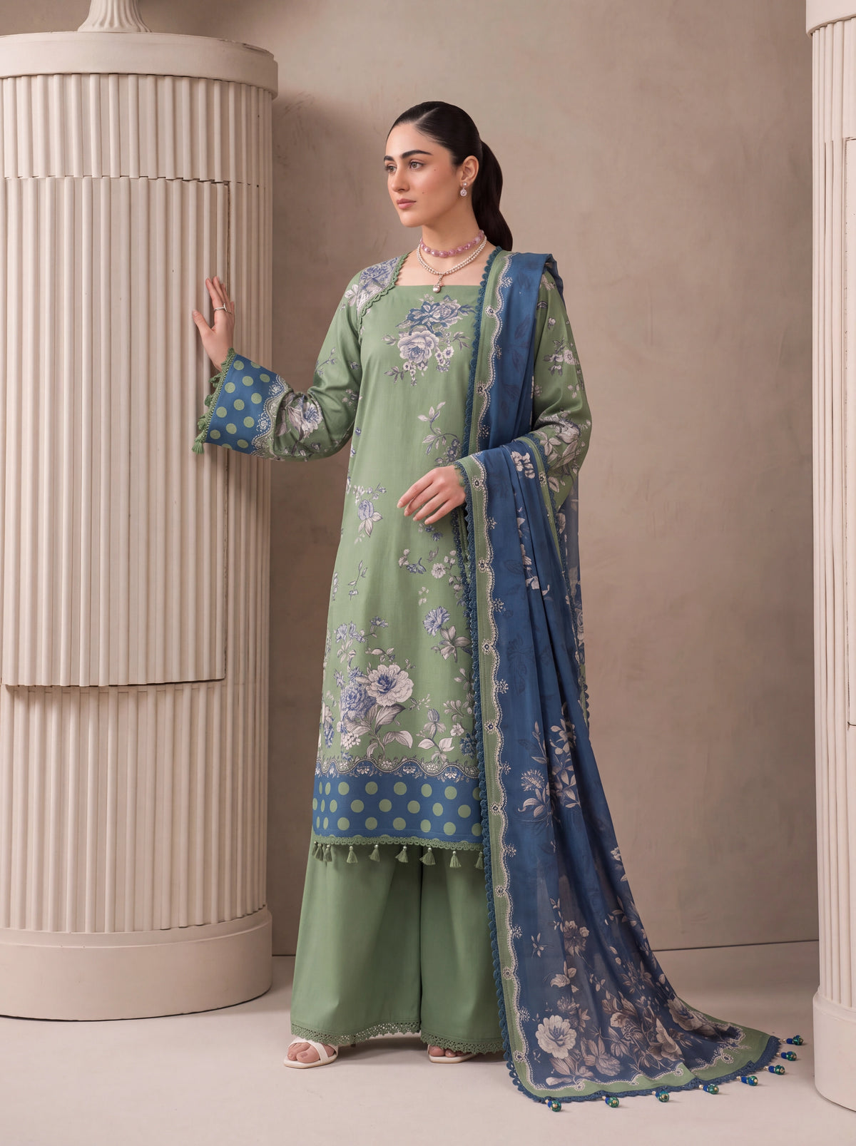 BISMIL 3 PIECE - DIGITAL PRINTED VISCOSE SUIT Unstitched