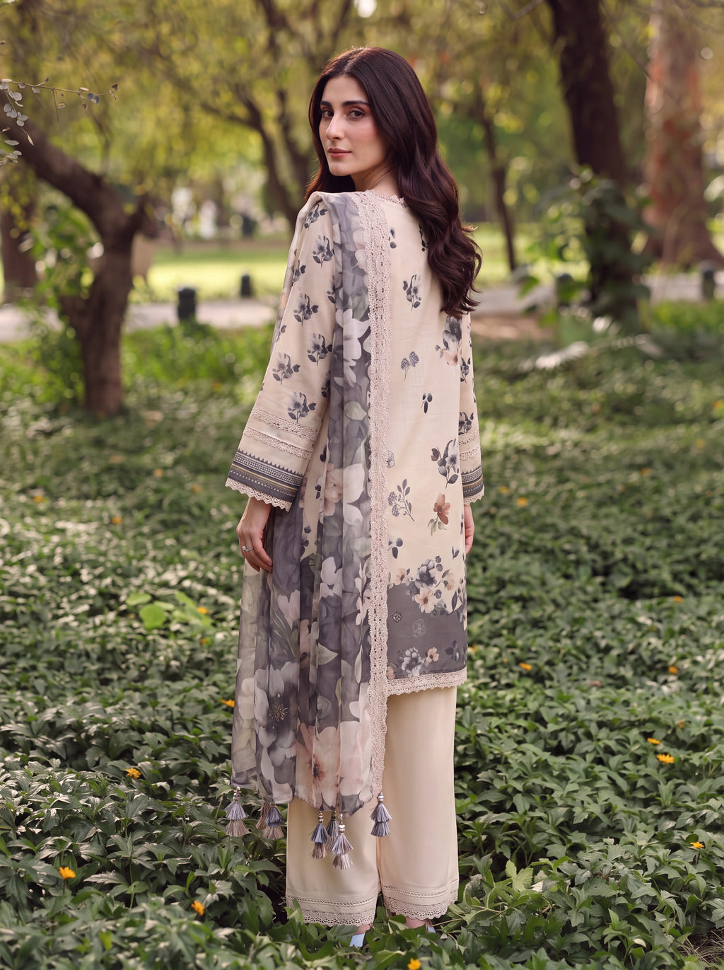 BATIK 3 PIECE - PRINTED LAWN SUIT Unstitched 005