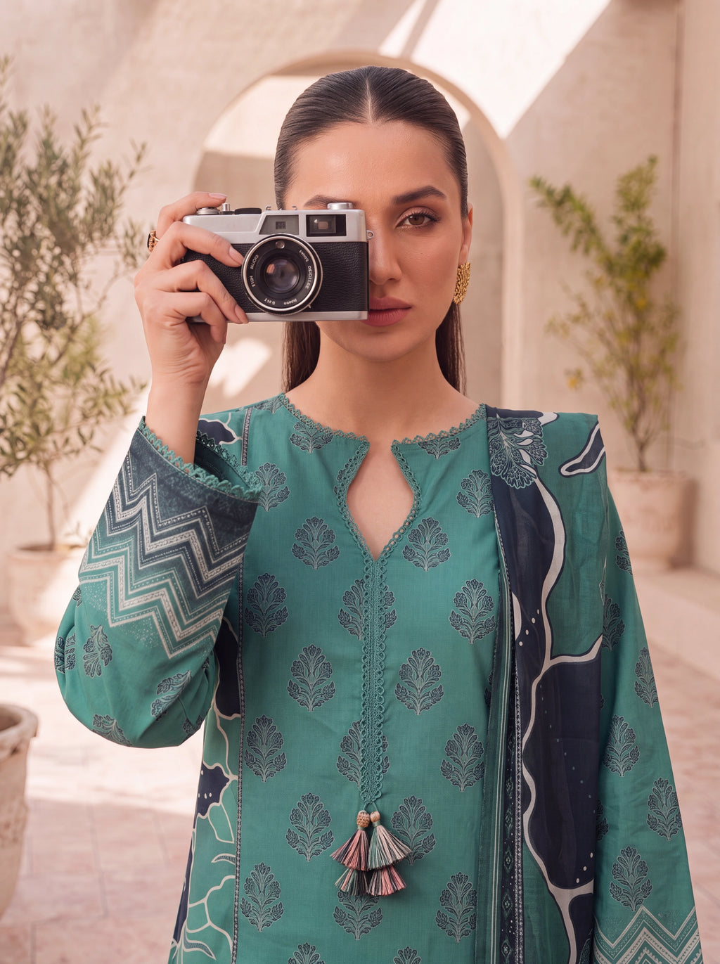 BISMIL 3 PIECE - PRINTED LAWN SUIT Unstitched